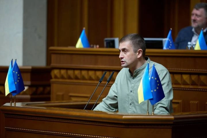 Кадровий колапс та втрата людей - нардеп Козир вимагає негайних змін у державній політиці